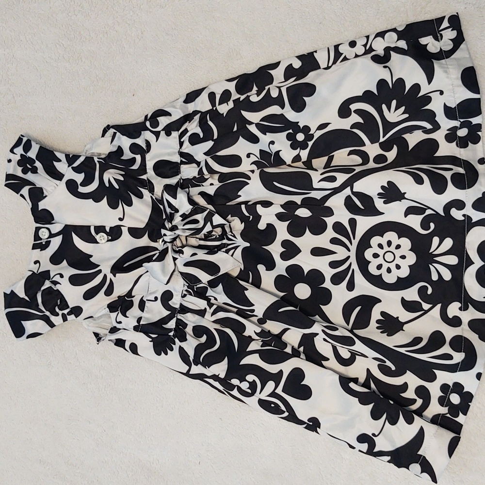 Girls 2T black and white floral print lined sleeveless soft silky dress. - Picture 6 of 7